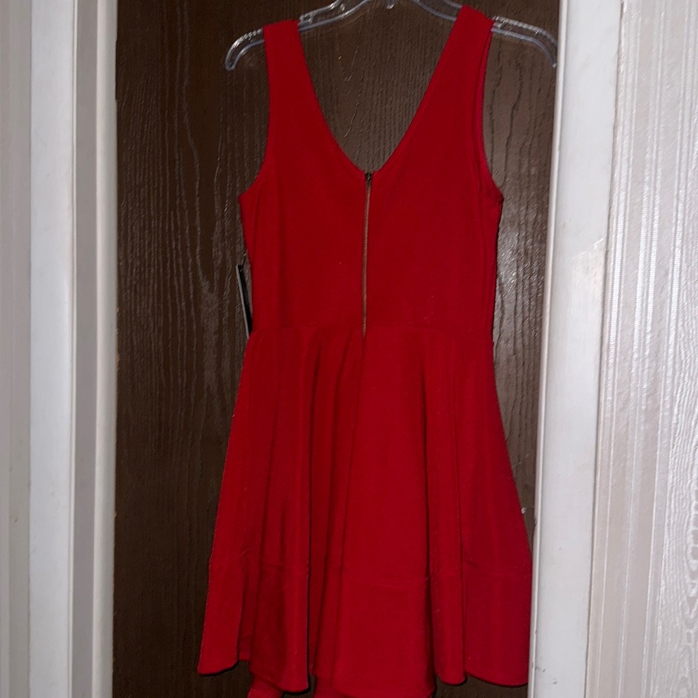 Never worn red lulu’s dress size L